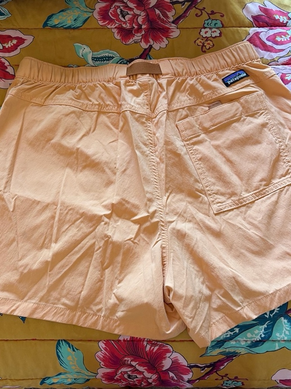 Patagonia Peach Utility Skort with Webbing Belt - Picture 2 of 4